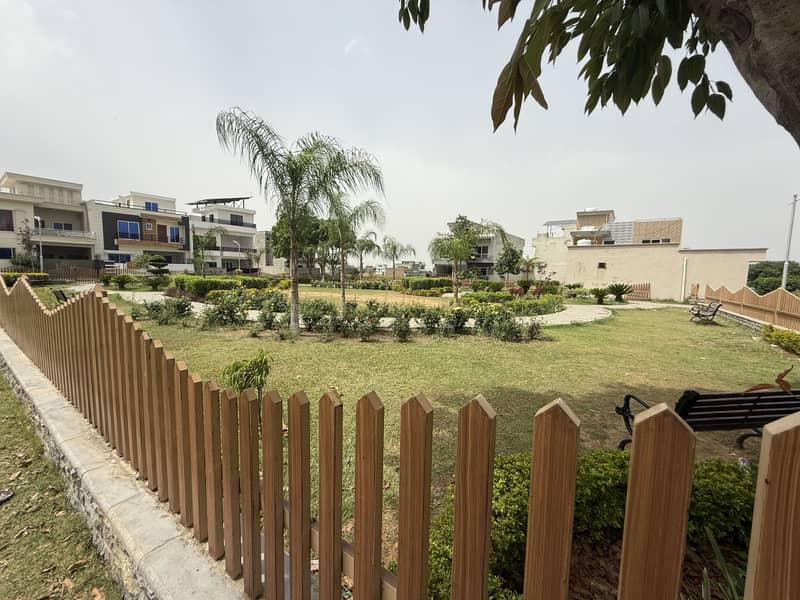 T&Amp;T F. 17 35*70 Minimum Price Plot For Sale On Good Location First Come First Avail 11