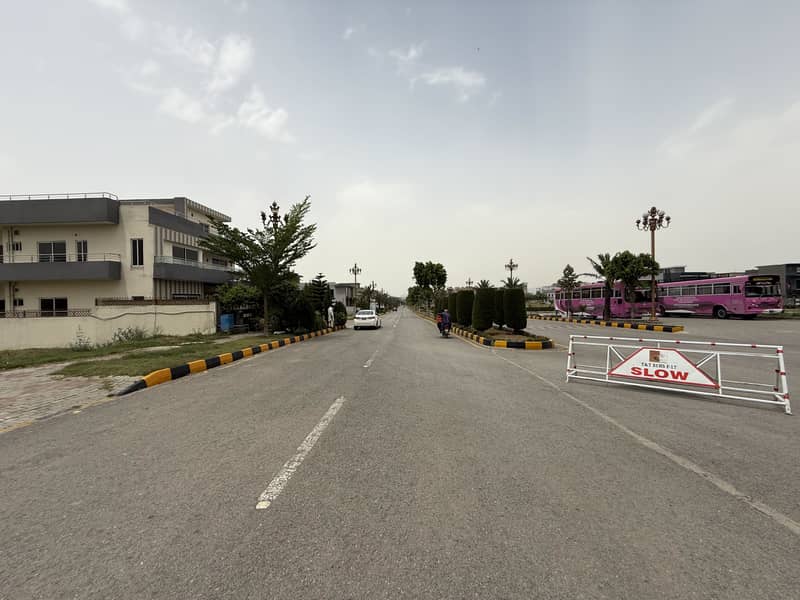 F. 17 T&T ECHS Size 30*60 Plot For Sale On Good Location First Come First Avail 23