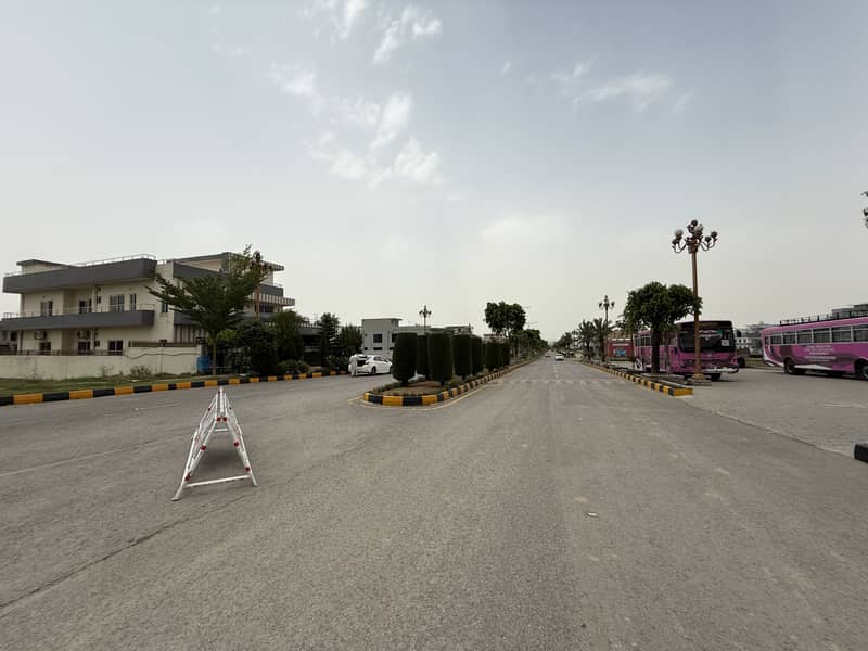1 Kanal Plot For Sale In F. 17 Mpchs 480 Series This Plot Is On Good Location First Come First Avail 7
