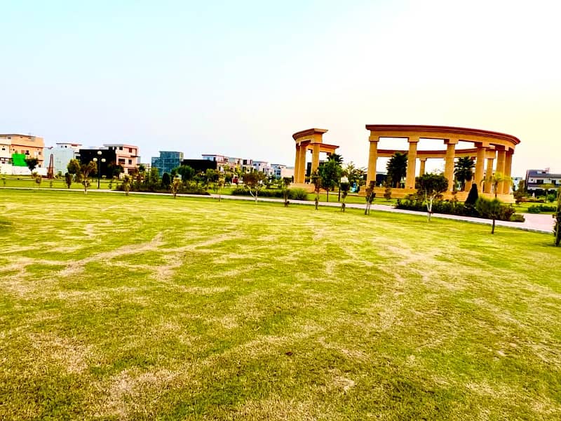 30*60 BLOCK B IN 1100 SERIES PLOT FOR SALE ON GOOD LOCATION FIRST COME FIRST AVAIL THIS BIG OPERTUINTY 2