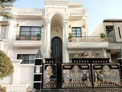 Prime Location 10 Marla House Available In Citi Housing Society For sale