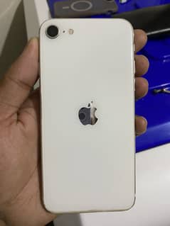 iPhone Se 2020 (64gb) official PTA 84% battery water pack 110%