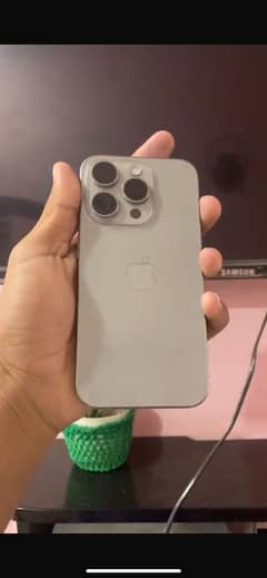 iphone 15pro natural titanium
