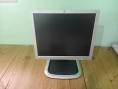 HP LCD monitor 17 inch  best for home and office use
