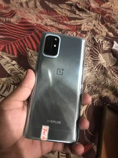 one plus 8t ram 8 128 condition 10/10  colur gray in water pack