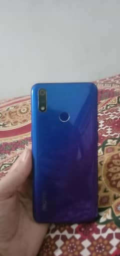 realme 3 pri