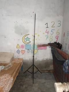 tripod stand