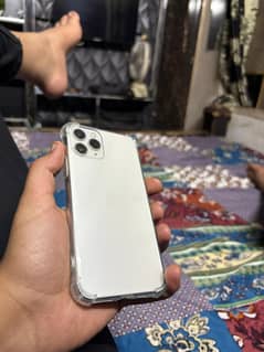 Iphone 11 pro factory unlock esim life time work with original box