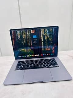 MacBook