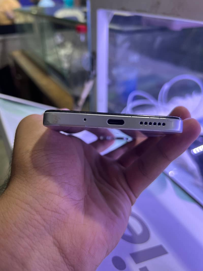 Redmi 12 4/128 10/10 condition with box just in 25k 4