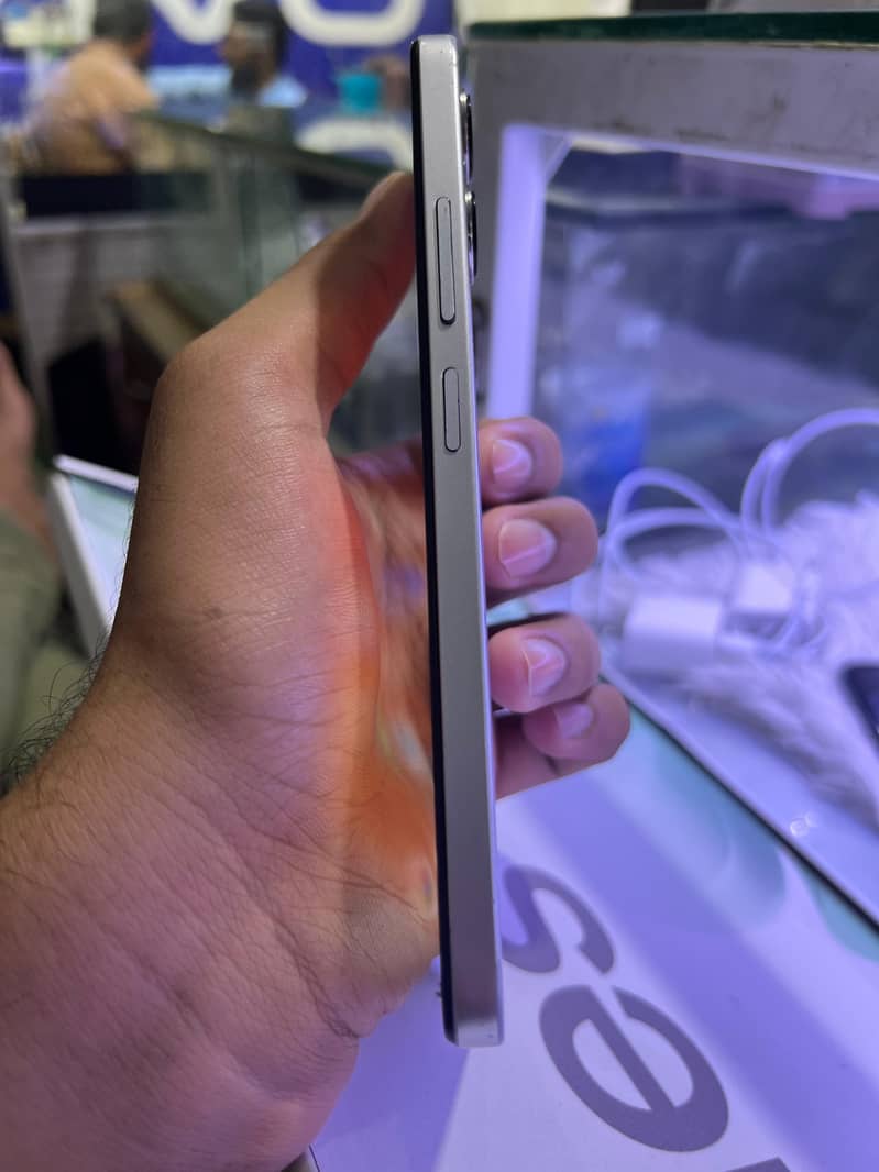 Redmi 12 4/128 10/10 condition with box just in 25k 5