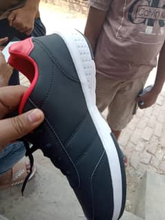 sports shoes 39 Number
