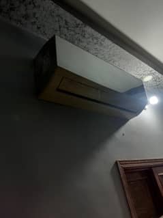 gree 1 ton inverter
