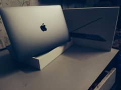 MacBook Pro 2019 With Complete Box