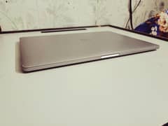 Apple MacBook Pro 4 Gb Dedicated GPU Speical Edition