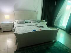 White elegant bed set