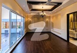 Lower Locked - 1 Kanal Luxurious Upper Portion On Top Location For Rent in DHA Phase 6 Lahore