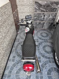 HONDA 125 BLACK