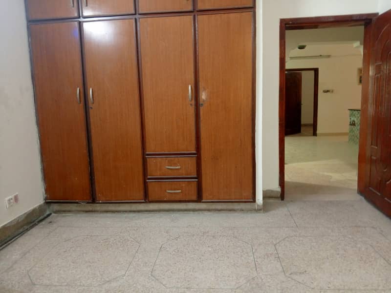 LOWER PORTION AVAILABLE FOR RENT IN MEHRAN BLOCK 3