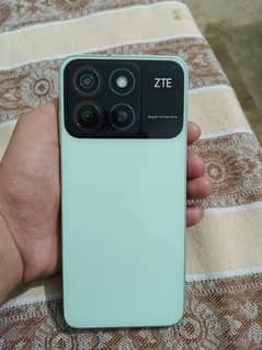 MOBILE PHONE