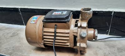 API Water pump 220v (only used for 2 weeks)
