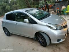 TOYOTA VITZ 2012 Karachi For Sale
