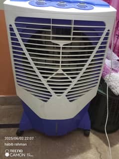 bijli wala earcolure hai bilkul new condtion  me hai