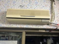 GARMI KA TOHFA URGENT SALE KARNA H