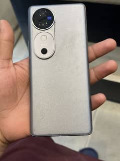 Vivo V40