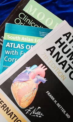 Moore Clinically Anatomy/Atlas Anatomy/ Atlas of Histology