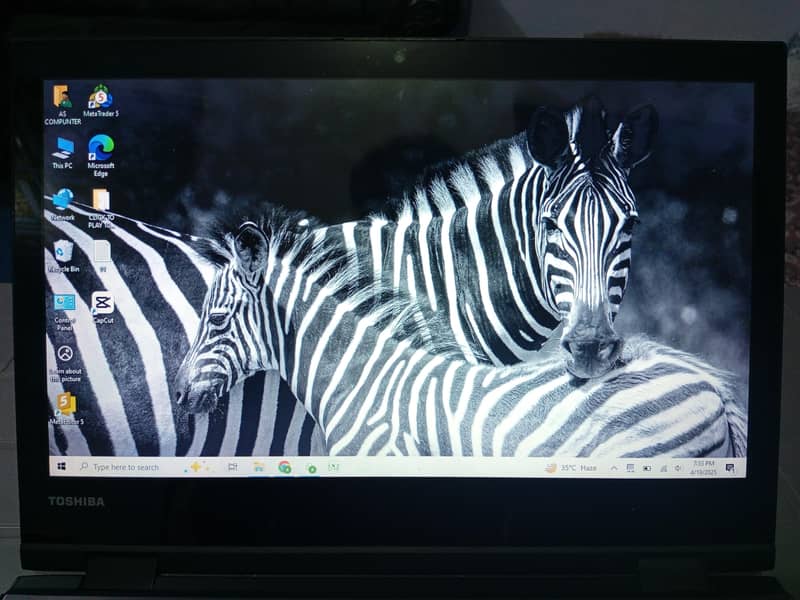 Laptop Toshiba Touch screen 10/10 condition no any problem 0