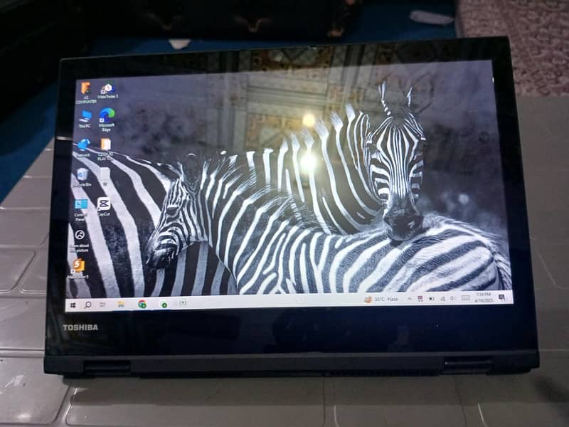 Laptop Toshiba Touch screen 10/10 condition no any problem 4