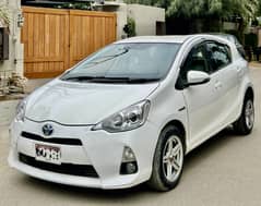 Toyota Aqua 2013/2017 S KEY.