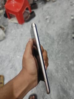 LG V60