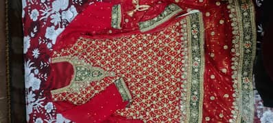 bridal lehnga and jewelry