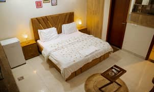 STUDIO 1 BED LUXURY FURNISHED FOR RANT IN GULBERG GREEN