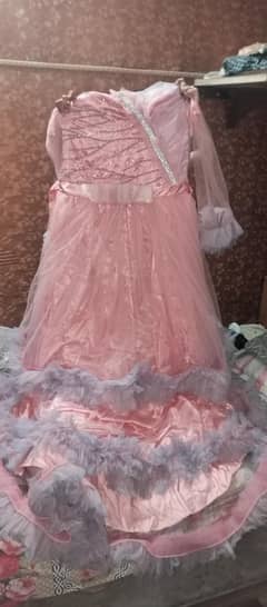 dress for sale urgent  cal 0,3,3,1,5,7,7,1,5,4,7