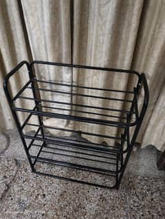 4 Layer shoe rack, good quality metal