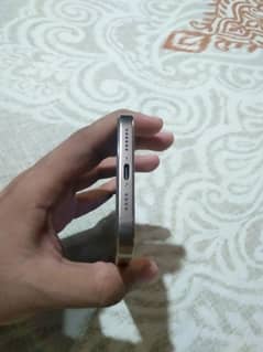 iphone 16 pro max jv