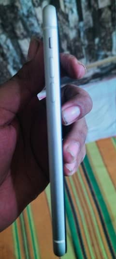 iPhone 11 pta approve 128 gb 80/ battery health all ok