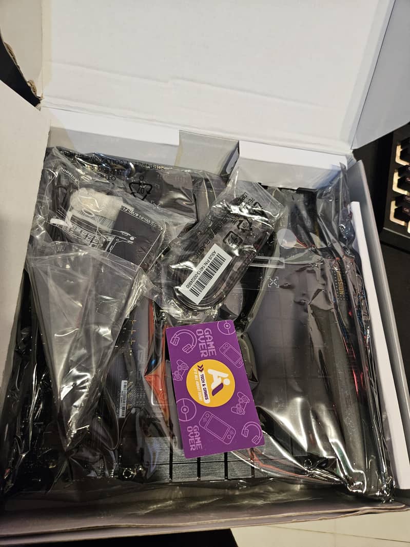 Asus Tuff Gaming B760M-BTF wifi  (back to the future) very rare board 4