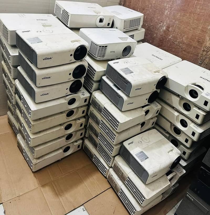 Used branded High-quality projectors - at the best price! available ...