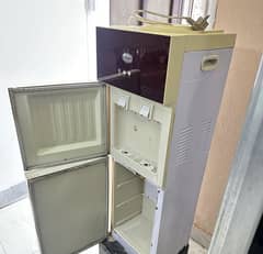Water Dispensar