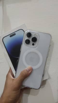 Iphone 14 pro max brand new condition with box