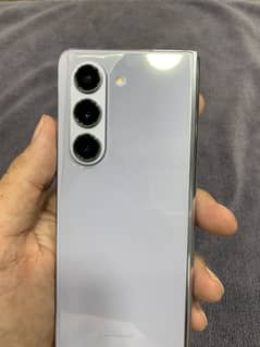 Galaxy fold5 1TB non pta