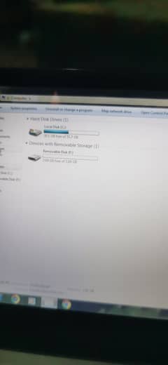 Sony ka mini laptop ha 3GB ram 64Memory ha