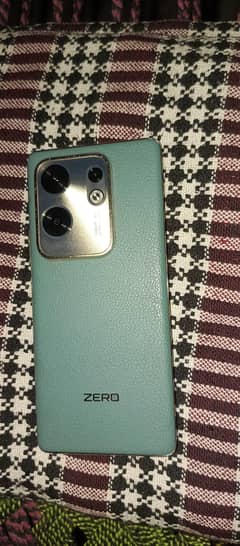 INFINIX ZERO 30