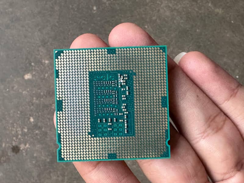 intel Xeon E3-1226 v3 + 12 GB DDR3 RAM 7