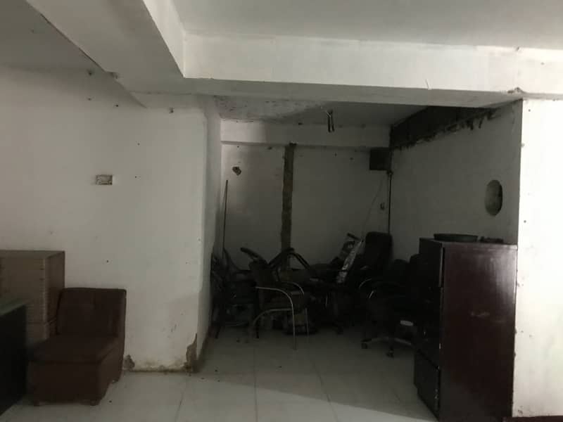 2300 sqft space available for rent in main SHAHRAH-E-FAISAL near Nursary (In addition, a separate mezzanine space of 7,000 square feet is also available. ) 2