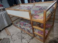 a reversible, 2 floors bed